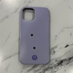 Lavender Loopy iPhone 12 6.1”
Used condition
No loop included